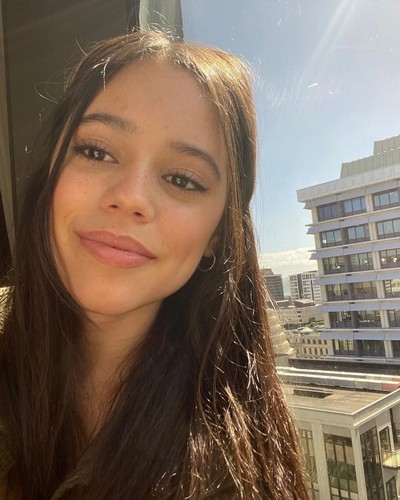 Jenna ortega foto - ortega, lucida